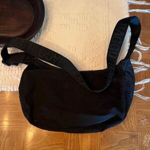 BAGGU Medium Crescent- old version